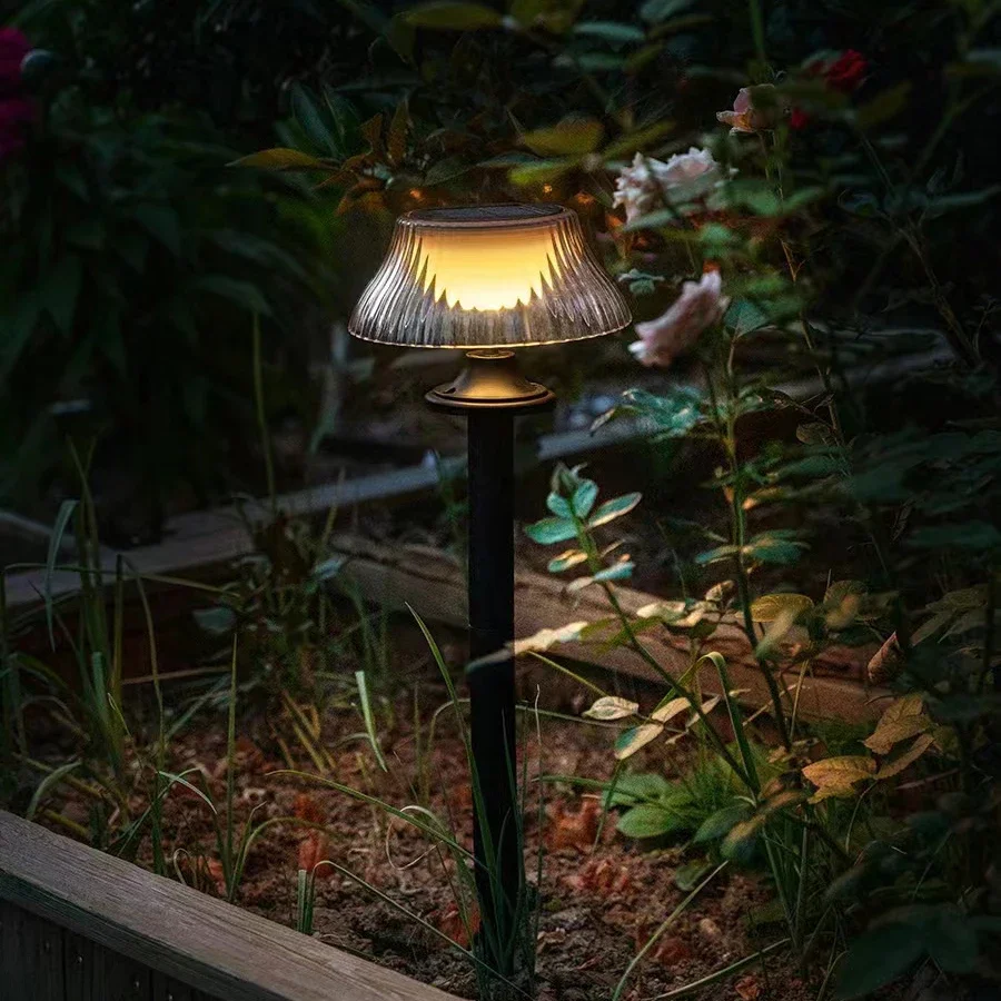 

Modern Minimalist Solar Powered Rechargeable Lawn Light Waterproof Villa Garden Led Courtyard Garden Landscape Light