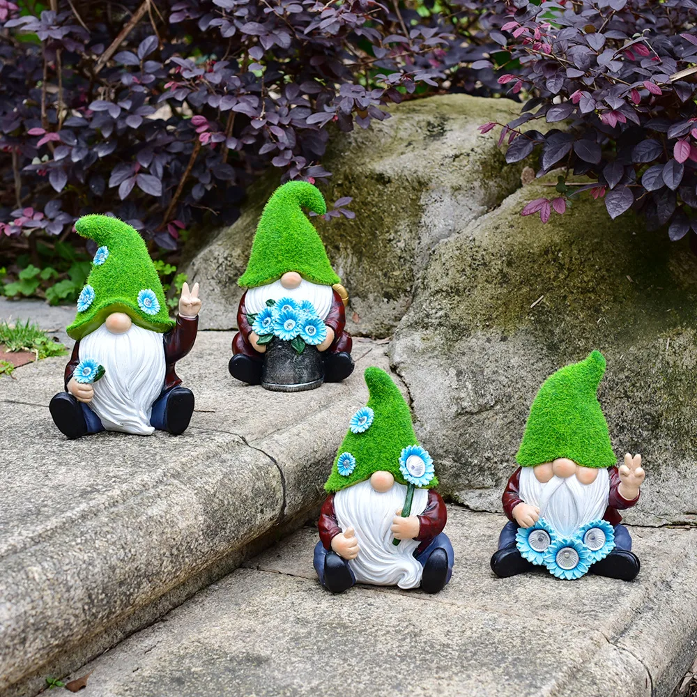 

New outdoor solar garden decorations, dwarf courtyard decorations, resin crafts, courtyard lights