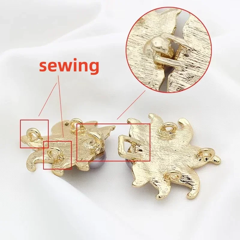 1 Pair Alloy Cardigan Collar Clips Holder Women Decor Crystal Cape Cloak Clasps Fasteners Buckle Brooch Clip