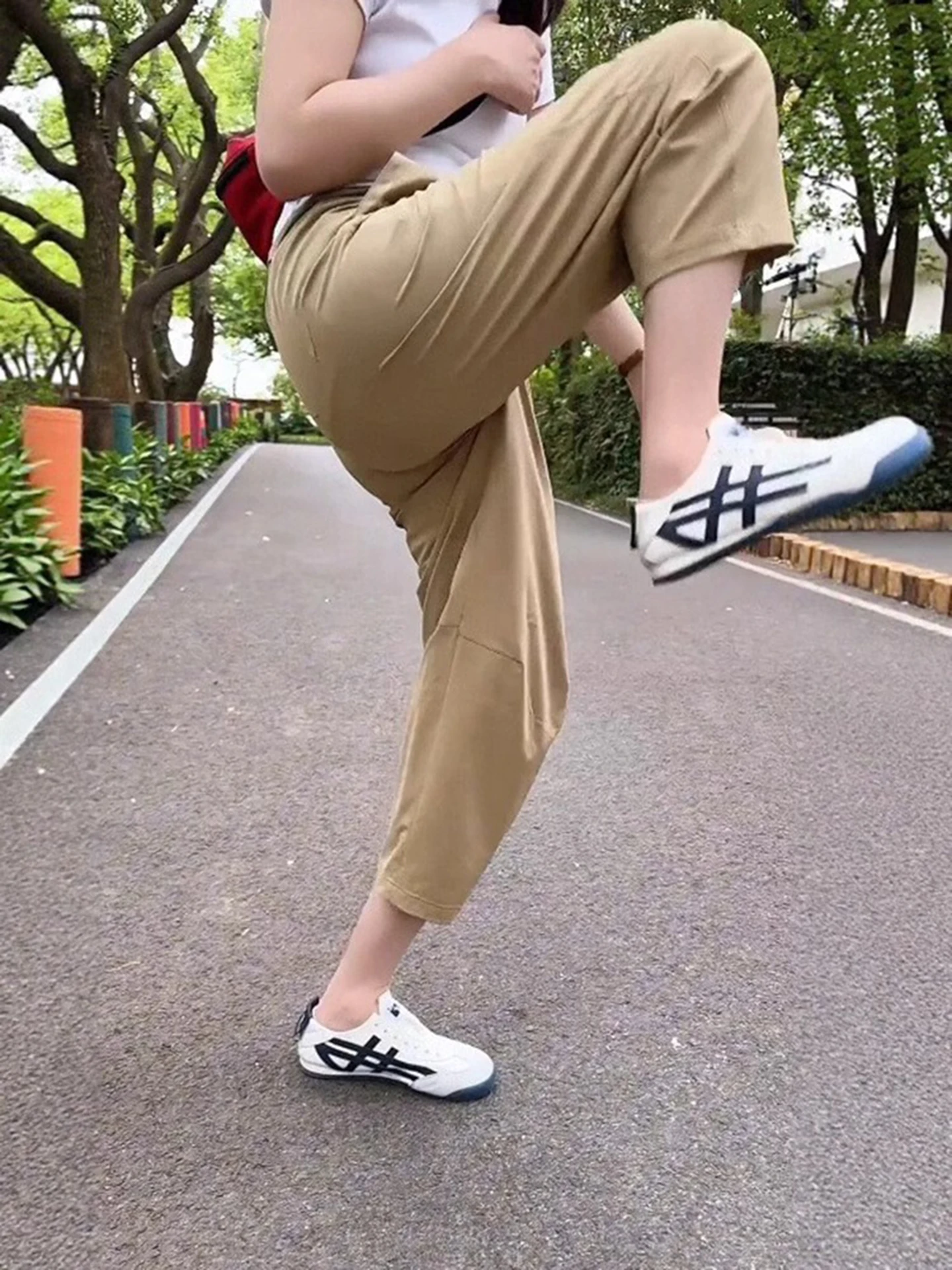 アイスシルク速乾スポーツパンツ レディース 夏新作 スリーハーラン 薄手 ナインポイントパンツ 大きいサイズ 梨体型体型向け