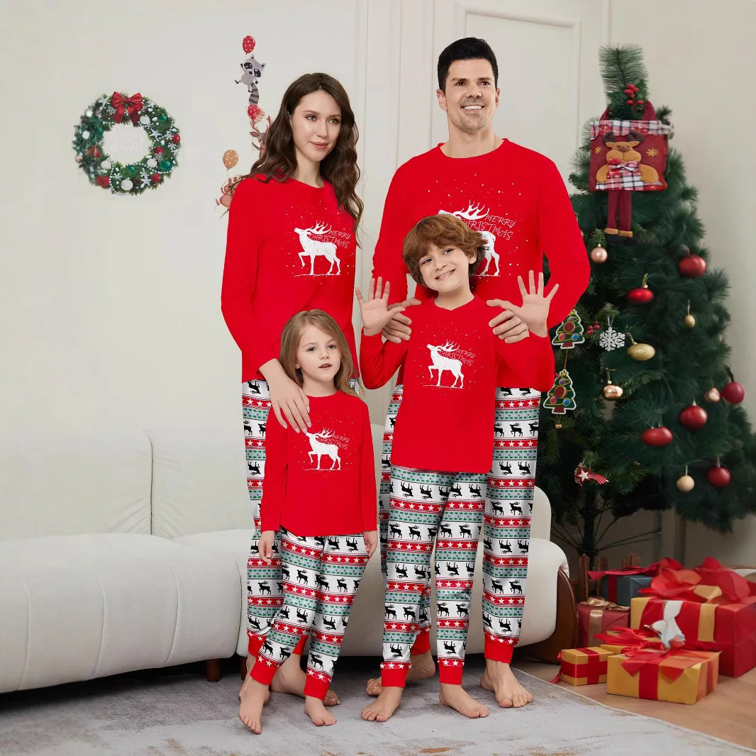 

2025 New Xmas Matching Pajamas Family Outfits Set Deer Printed Christmas Family Look Same Adult And Kids Baby Pyjamas Clothes