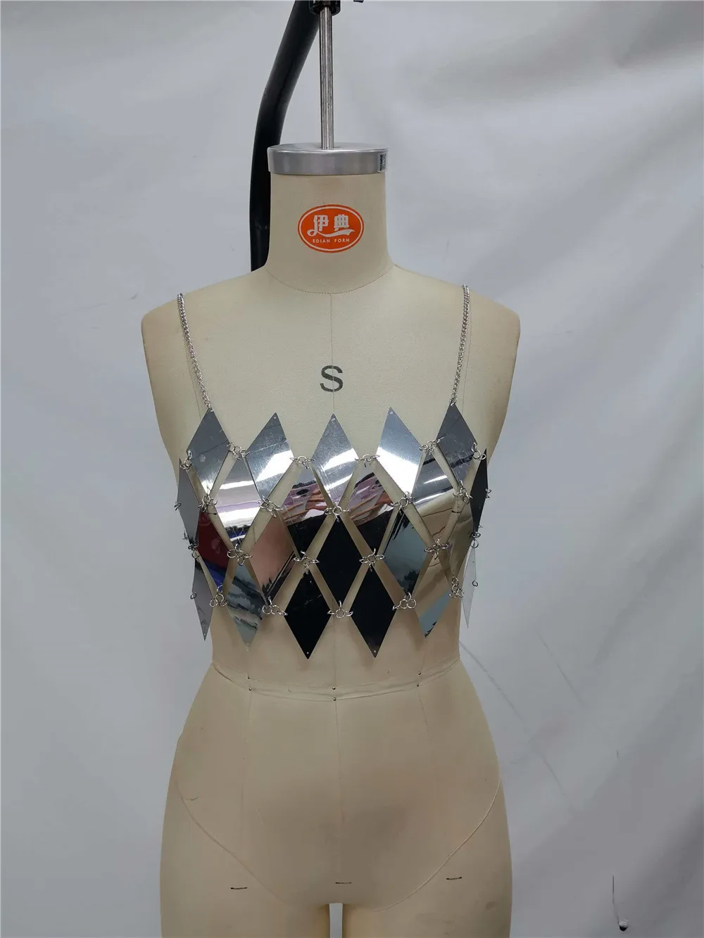 Hot Selling Amber Acrylic Bead Top, Sexy And Spicy Girl, Hanging Neck, Exposed Back, Strapless, Hawaiian Vacation Bead Chest Cha
