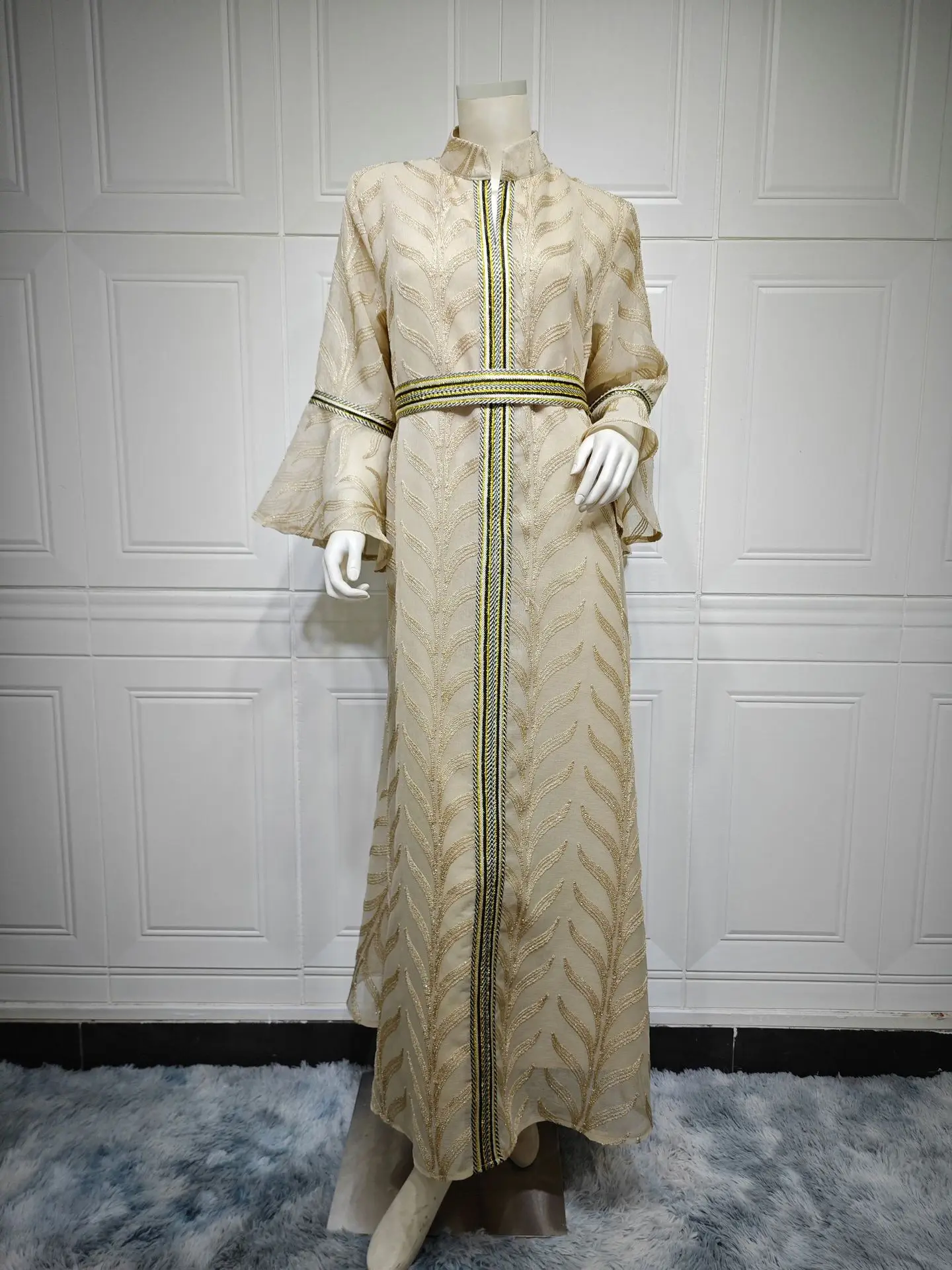 Robe longue brodée musulmane pour femmes, vêtements arabes, caftan de Turquie, Abaya de couleur unie, tenue de fête de vacances, nouvelle collection