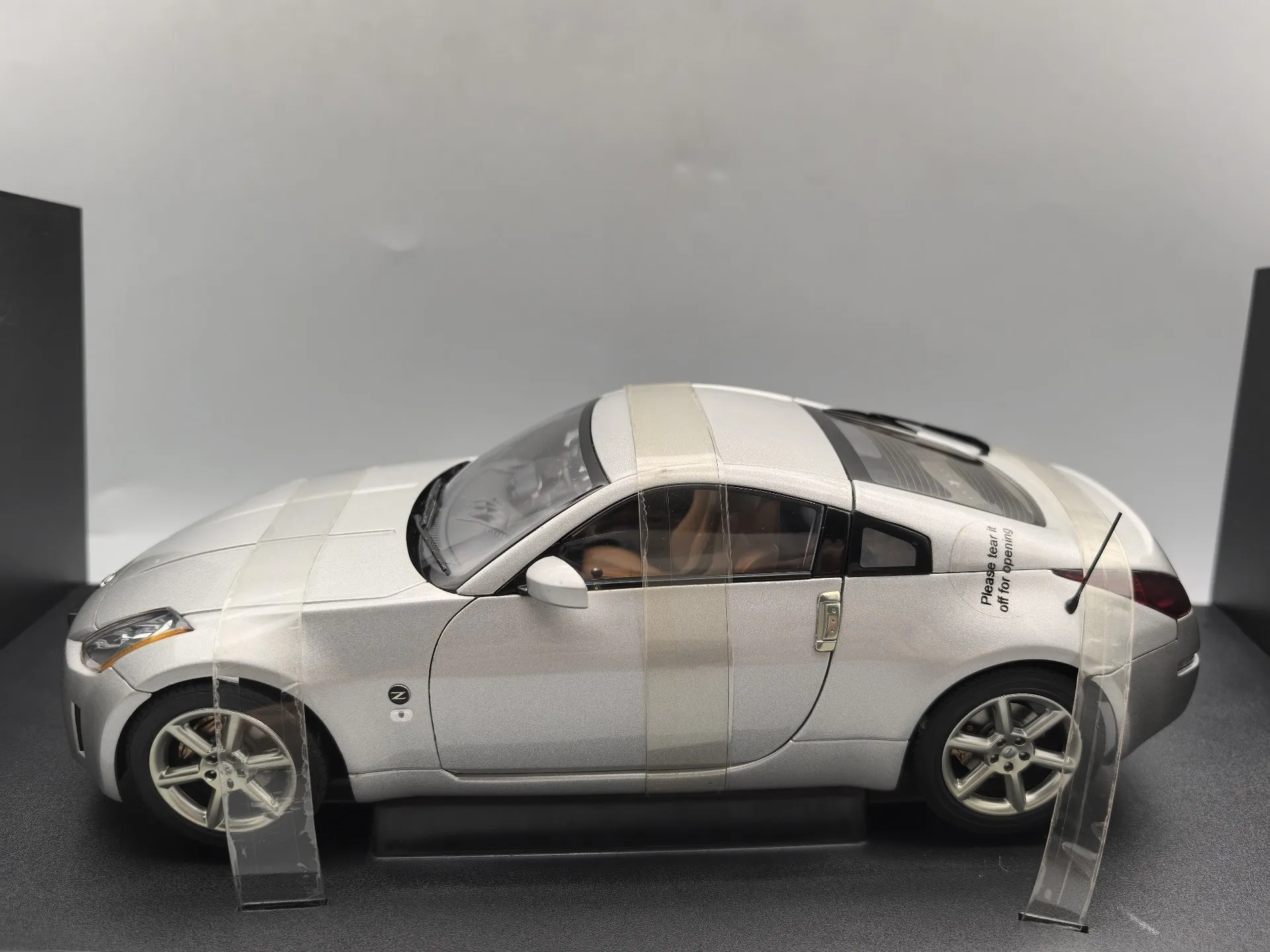 Autoart 1:18 FAIRLADY Z 2002 Silver JDM Simulation Limited Edition All Open Alloy Metal Static Car Model Toy Gift
