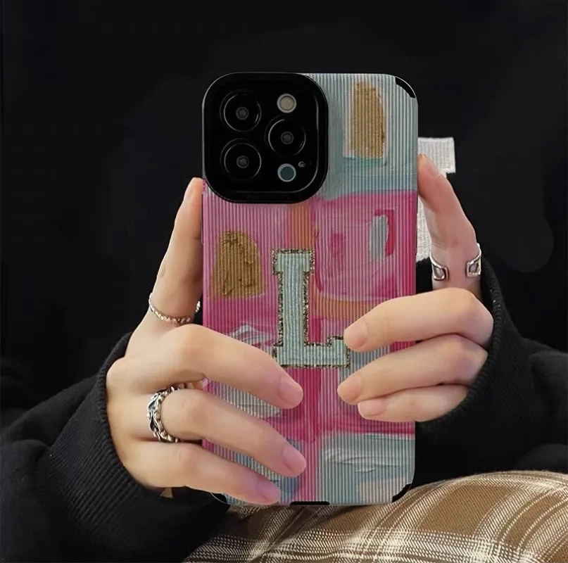 Clorful Graffiti Letters Phone Case For iPhone 13 12 11 14 15 Pro Max X XR XS Max 7 8 15 Plus Shockproof Bumber Soft TPU Cover