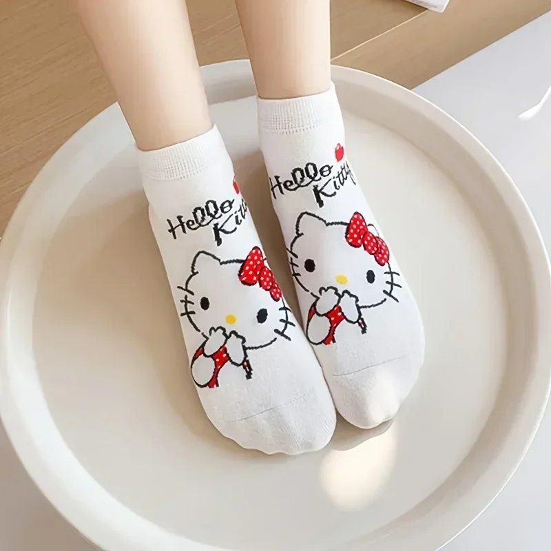 5 Pairs Sanrio Cotton Socks Cartoon Hello Kitty Kawaii Women's Printed Mid Tube Winter Socks 1 Pair Sweet Girls Sock