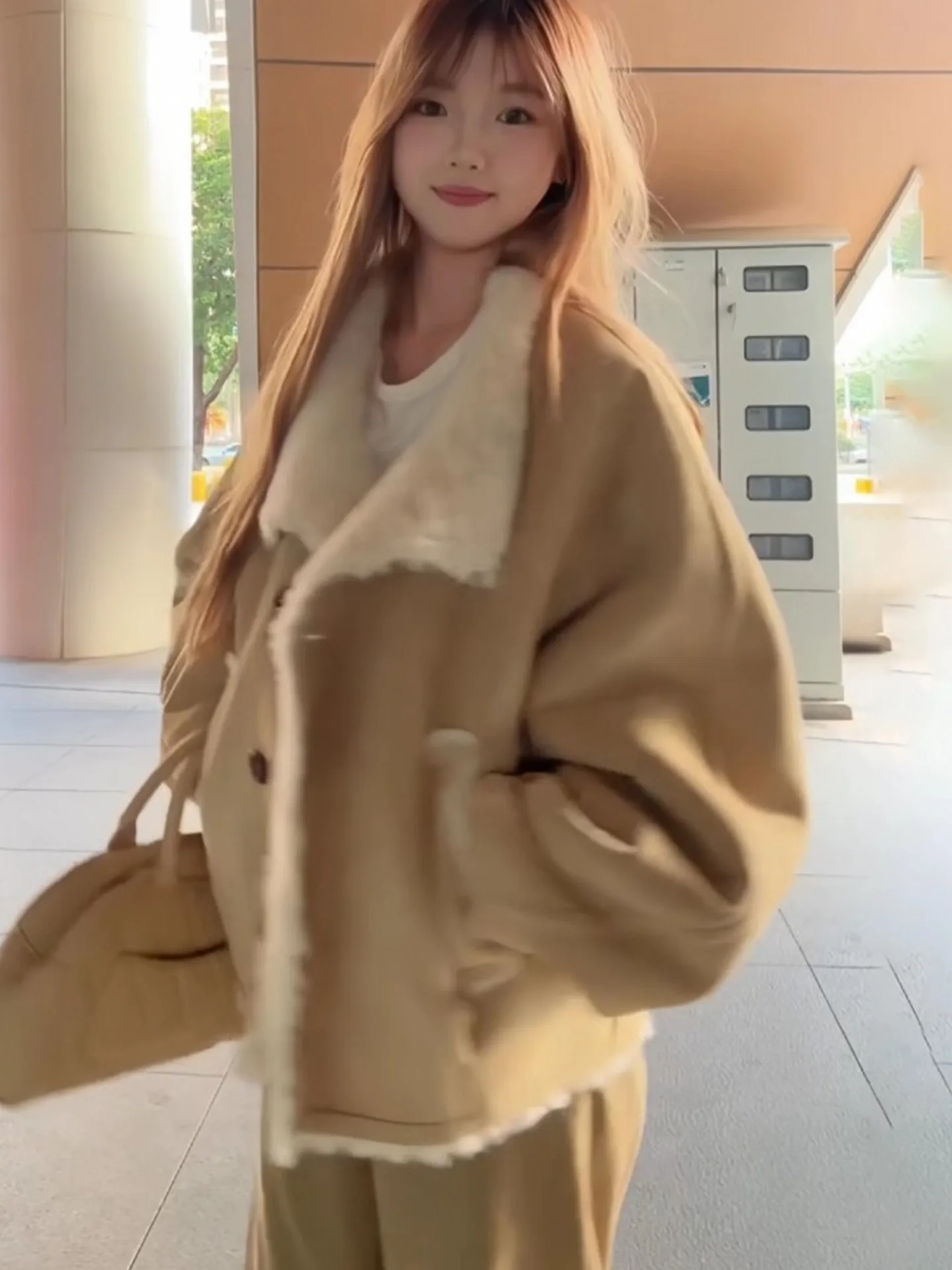 الكورية Sle ort Fce اصطف فرو الضأن Jaet المرأة الخريف الشتاء ثي الدافئة قطنية عالية الجودة الجلد والشعر متكاملة Faiona...