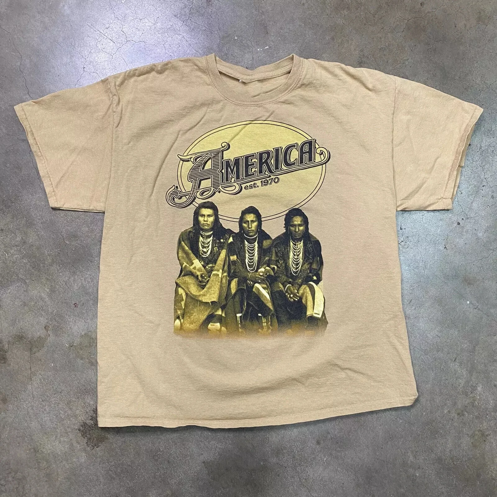 

Футболка с коротким рукавом и логотипом America Band, подарок для фанатов, мужская и женская футболка унисекс с коротким рукавом, мужская и женская летняя хлопковая футболка с круглым вырезом