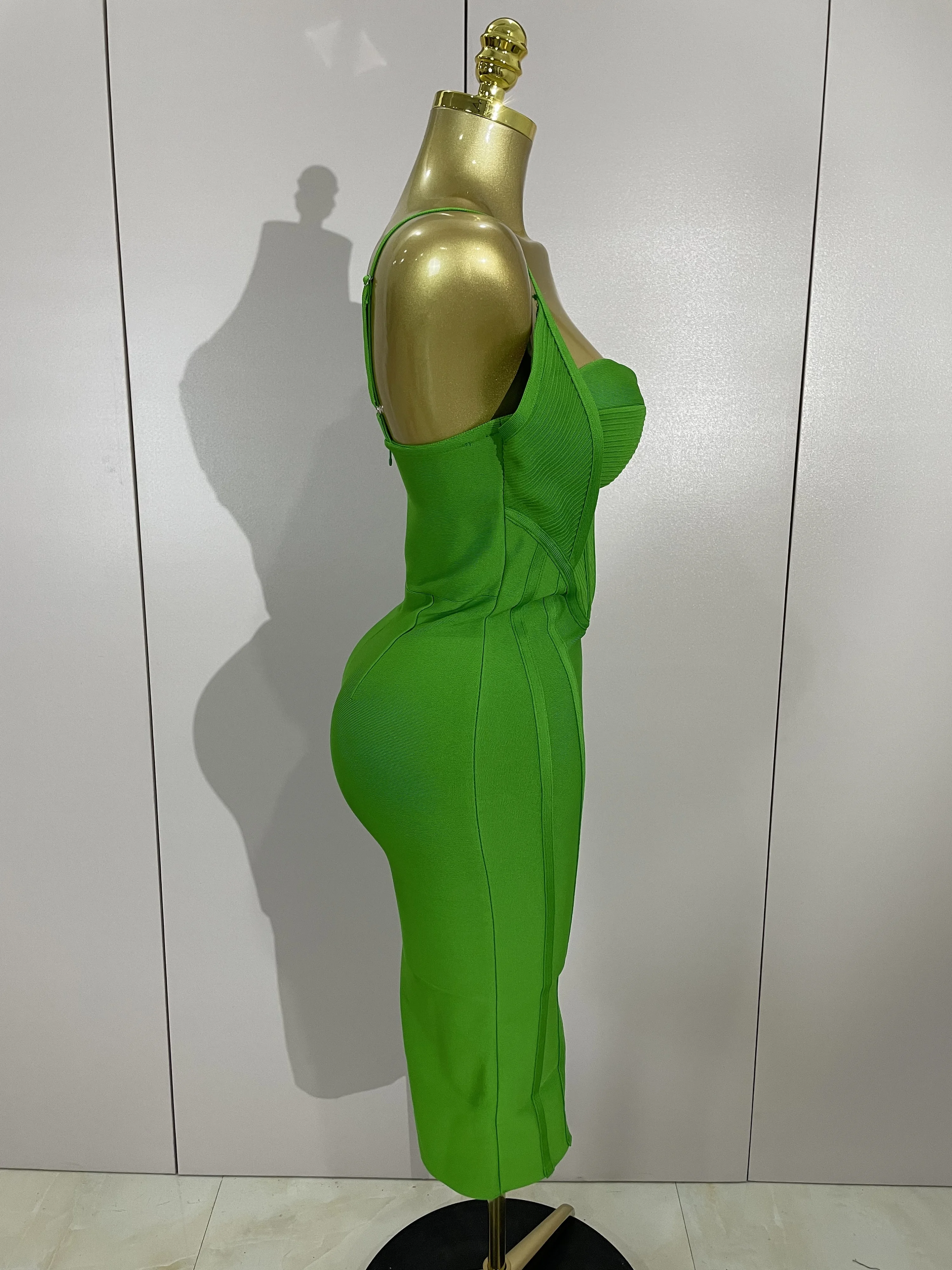2025 المرأة مثير الأخضر بلا أكمام الرسن ميدي Bodycon ضمادة فستان المشاهير أنيقة مساء نادي حفلة فاخرة فستان عيد ميلاد #5