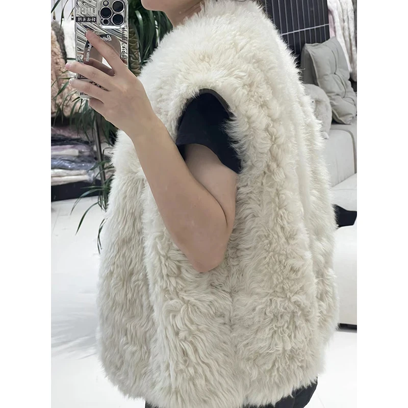 Luxury Fur Vest for Women 2024 Winter Korean New Lazy Tuscan  Curly Wool Fur One Piece Sleeveless Jacket Femme Warm Waistcoat