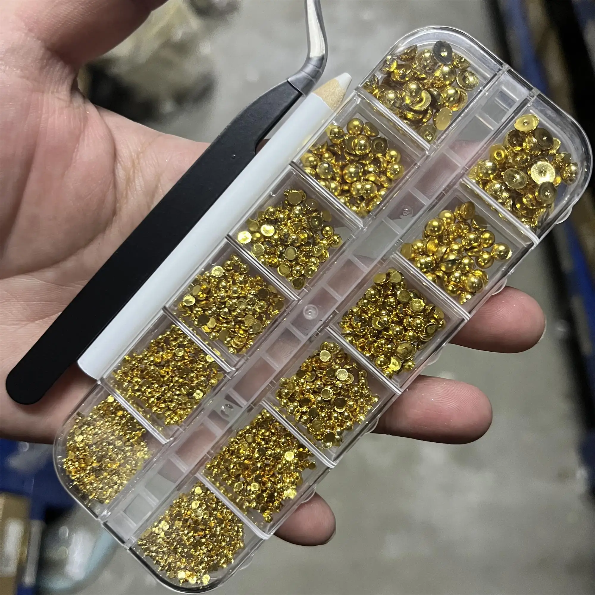 3 Stück/Set 3D Gold Flatback Half Pearls Nail Art Charms Multi-Size Halbrunde Perlen Nail Art Zubehör mit Picker & Pinzette
