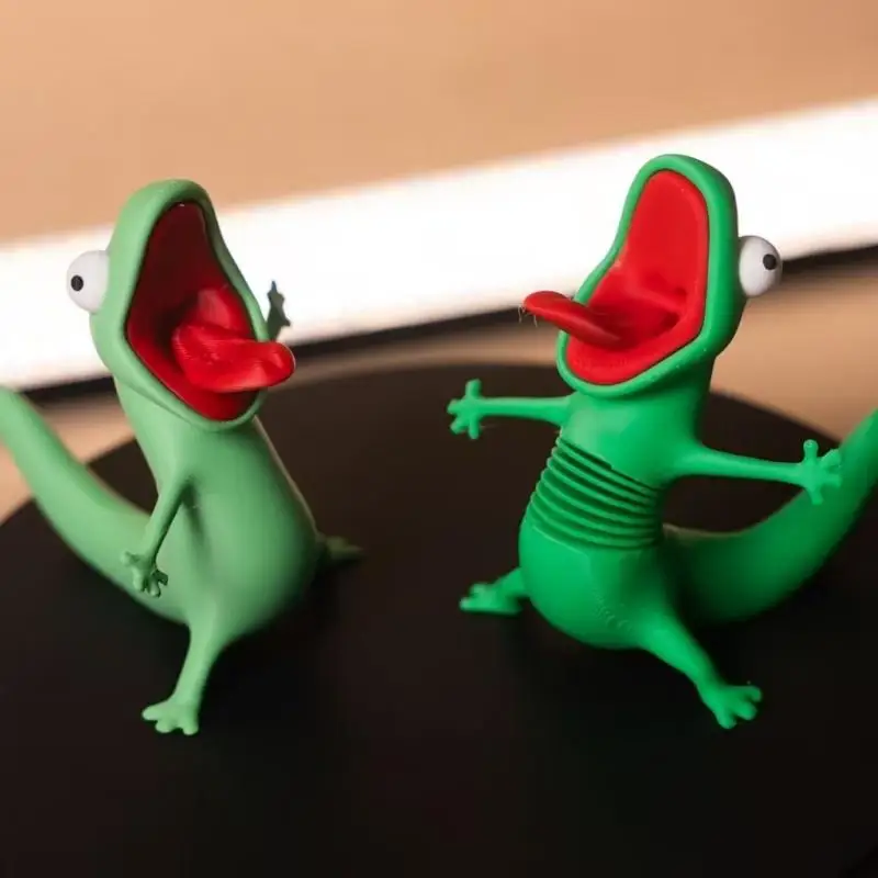 2026 New 3D Printed Cute Green Lizard Figurine Ornament Creative Desktop Decor Gift For Kids Adults Home Tabletop Accessories