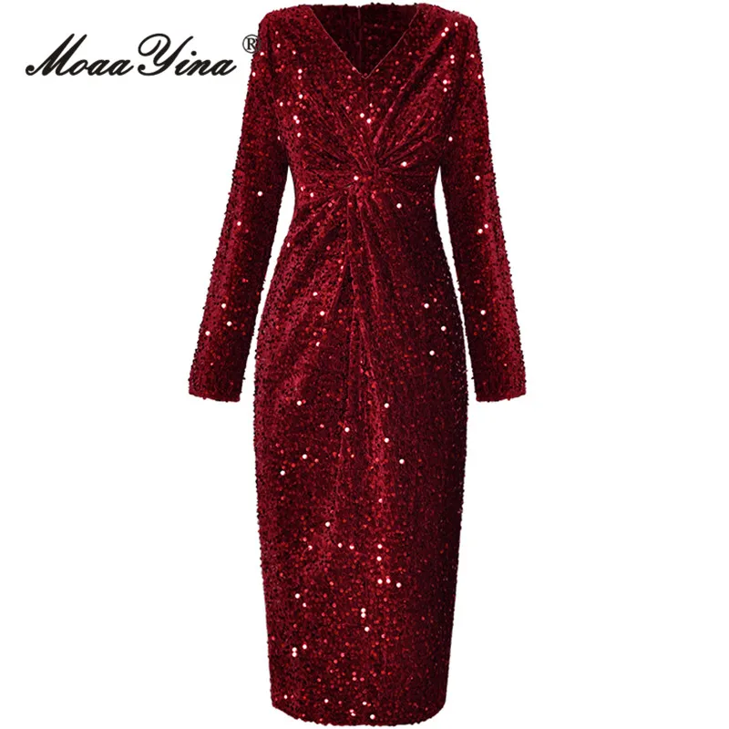 

MoaaYina Autumn Fashion Designer Wine Red Vintage Dress Women's V Neck Long Sleeve Sequins Package Buttocks Slit Slim Long Dress