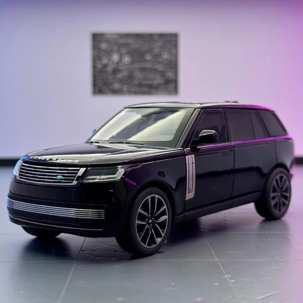 1:32 Land Rover Range Rover SV2022 Toy Car Models Wheel Pull Back Car 6 Doors Opened Vehicle Shock Absorption Cars for Hobbyists