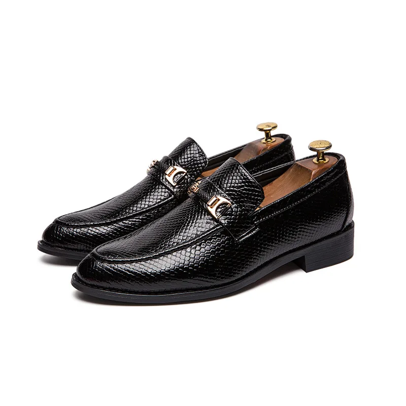 Men Luxury Italian Shoes Men Autumn Casual Dress Loafers Elegant Leather Brown Design Unique Business Moccasins Pointed Shoes