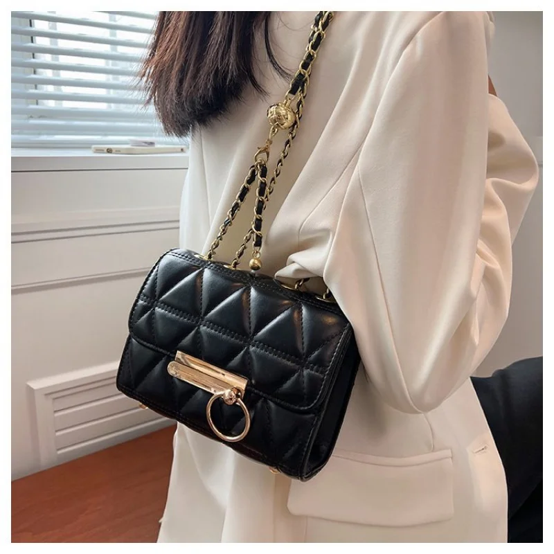 

Chic Women's Crossbody-Bag Made Of Dot-Printed Leather With Paris Elegant Spacious Soft Daily Modern Look​