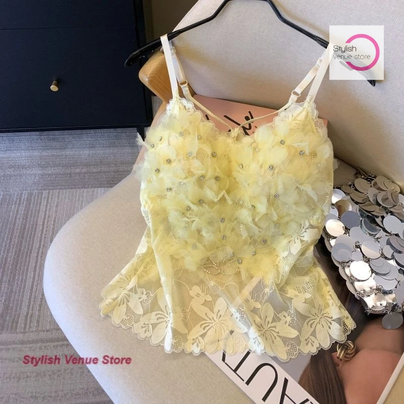 

French temperament mint green rhinestone flower lace suspender vest female summer new dopamine sweet gauze bra with chest pad.
