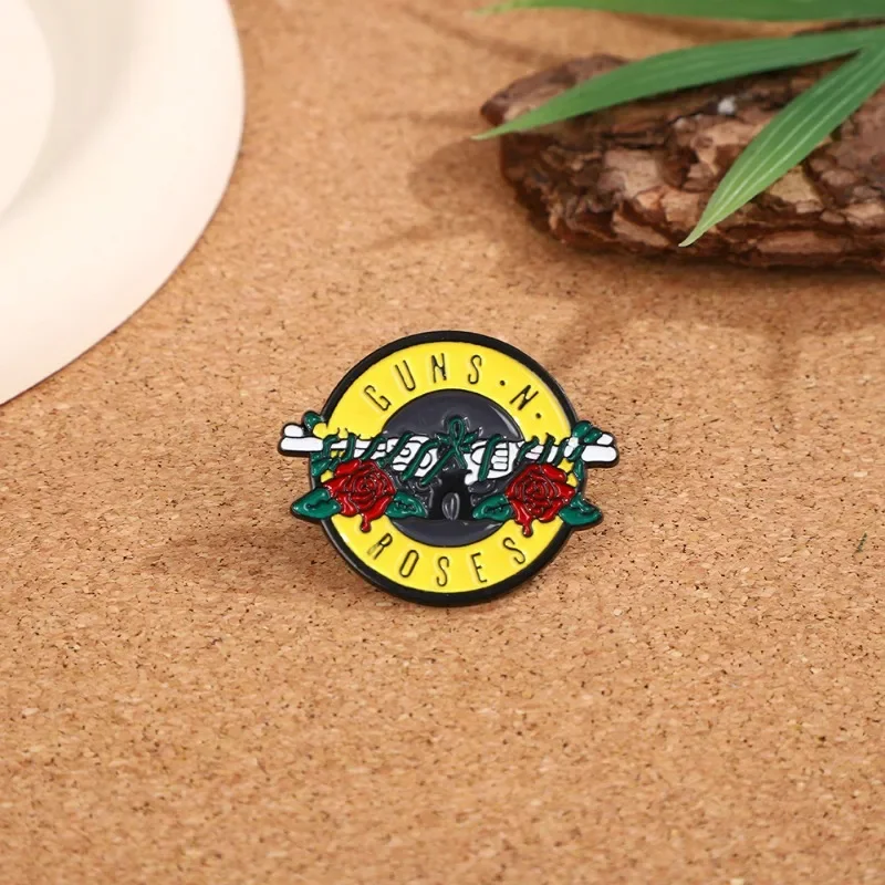 Personalized Diy Decorative Accessories Such As Gun Rose Element Metal Badges Brooches Pins Clothing Backpacks Etc
