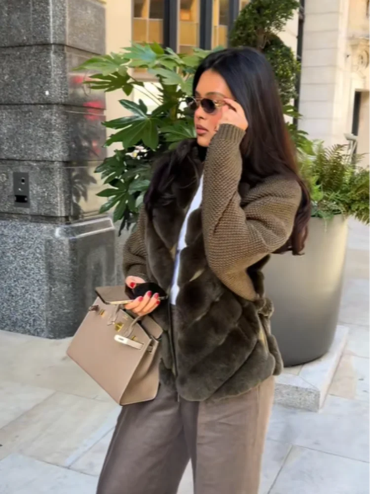 スタイリッシュで洗練されたジャケット、レトロでエッジの効いたレディースコート、デザイナーカジュアル、女性らしいエレガントな秋のアウターウェア