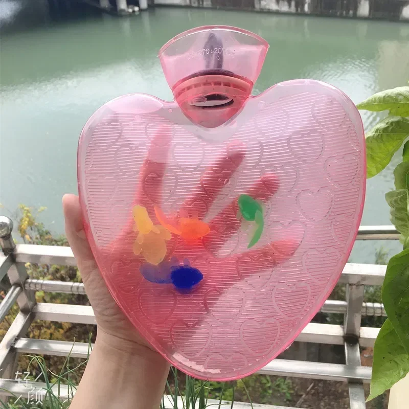 Heart-shaped Hand Warmer Bag PVC Flushing Hot Water Bottle Winter Belly Warming Water Injection Explosion-proof Safety