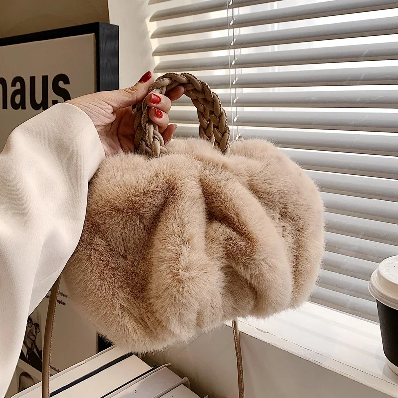 

Chic Mini Plush Handbag & Crossbody Bag, Soft Fuzzy Purse with Top Handle, Ideal for Teen Parties, Outings, School, Everyday Use