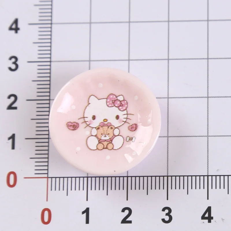 귀여운 헬로키티 액세서리 귀여운 만화 시리즈 수제 DIY 키체인 구멍 신발 데스크탑 장식 학생 선물 도매