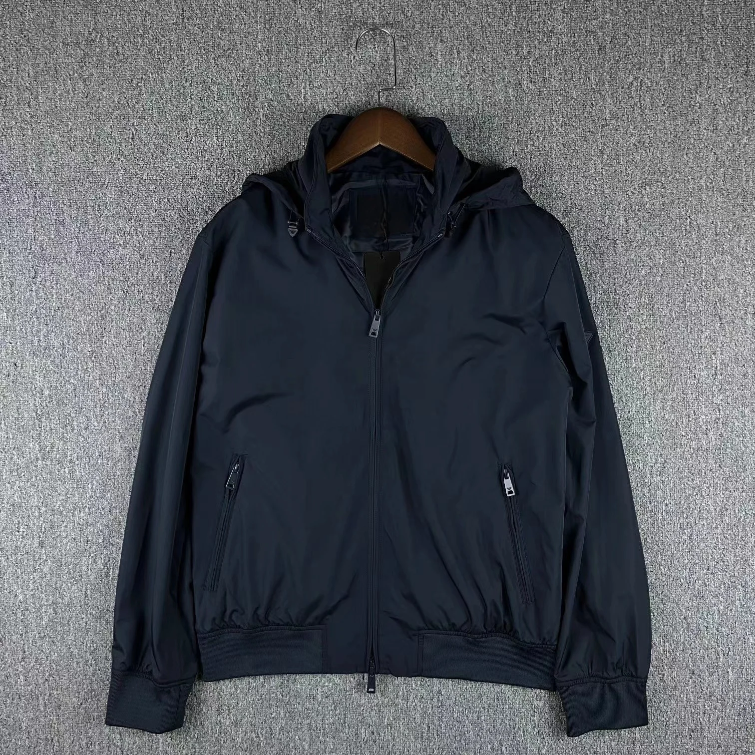 

Men's Busin Casual Jaet Windproof Water-resistant Hooded Collar Stand-up Coat Eagle Sve Logo Storage Foldable Coat