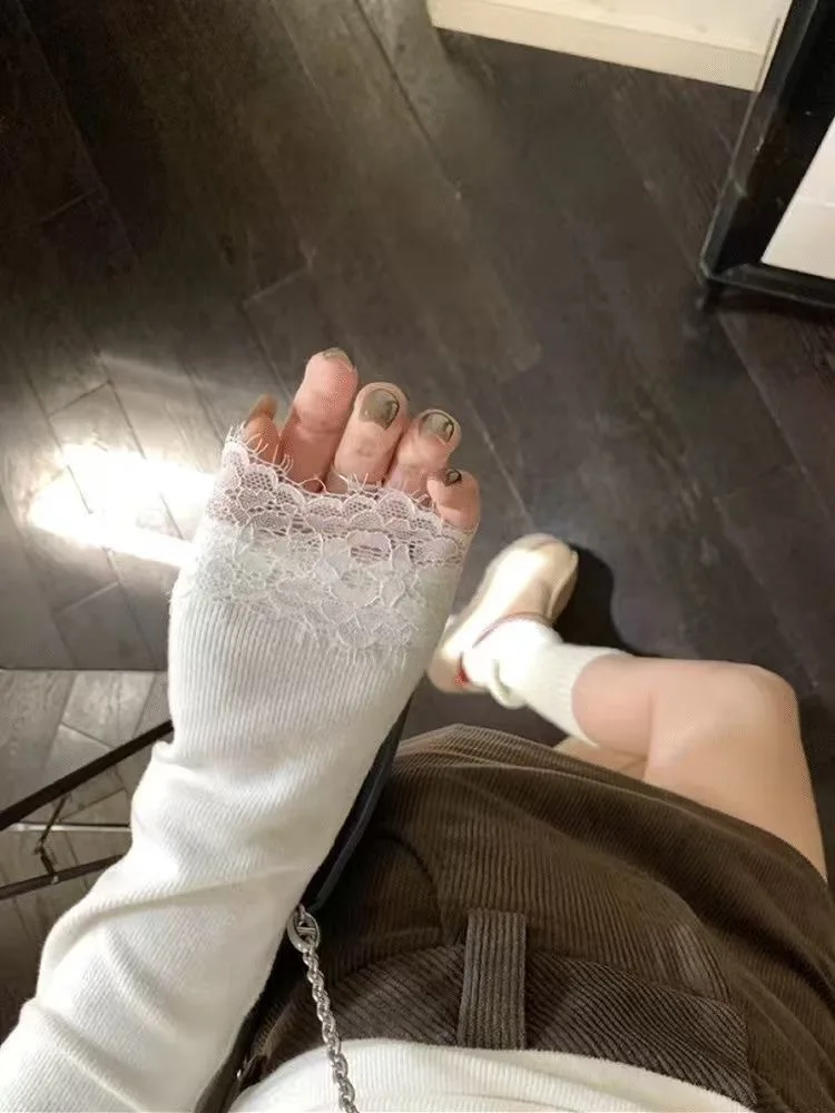 الصلبة الدانتيل المرقعة كم طويل تي شيرت مثير سليم المرأة الأعلى 2025 الربيع الصيف موضة جديدة الملابس الكورية نمط