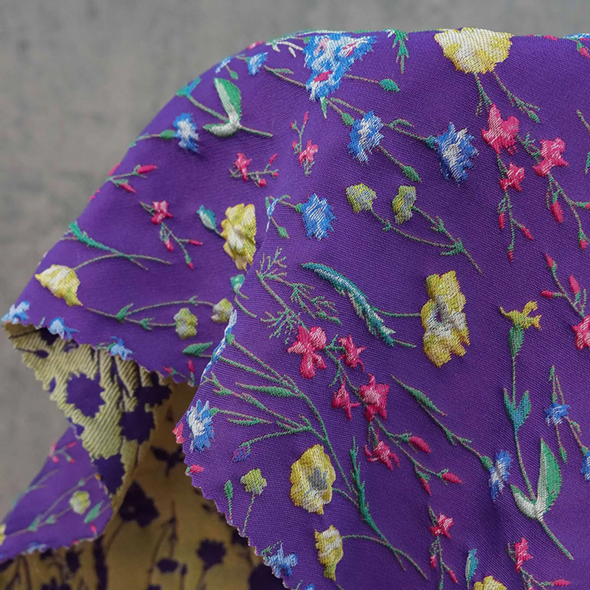 

Embossed Floral Pastoral Yarn Dyed Jacquard Fabric for Women's Dress Vest Apparel Sofa Throw Pillows Decorative Sewing Fabric