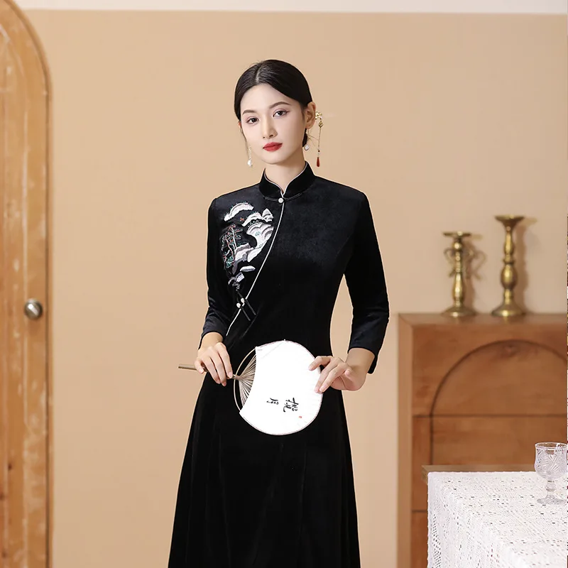 

Autumn and Winter New Velvet Chinese Style Cheongsam Black Long Dress Wedding Reception Fashion Slim Fit