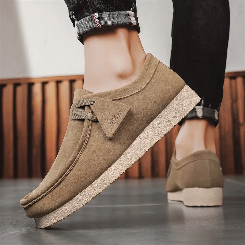 Leichte Freizeitschuhe für Herren. Ein Paar Herren-Freizeit-Laufschuhe für den Frühling/Sommer im Freien. Größen 39 bis 47 – Detail 14