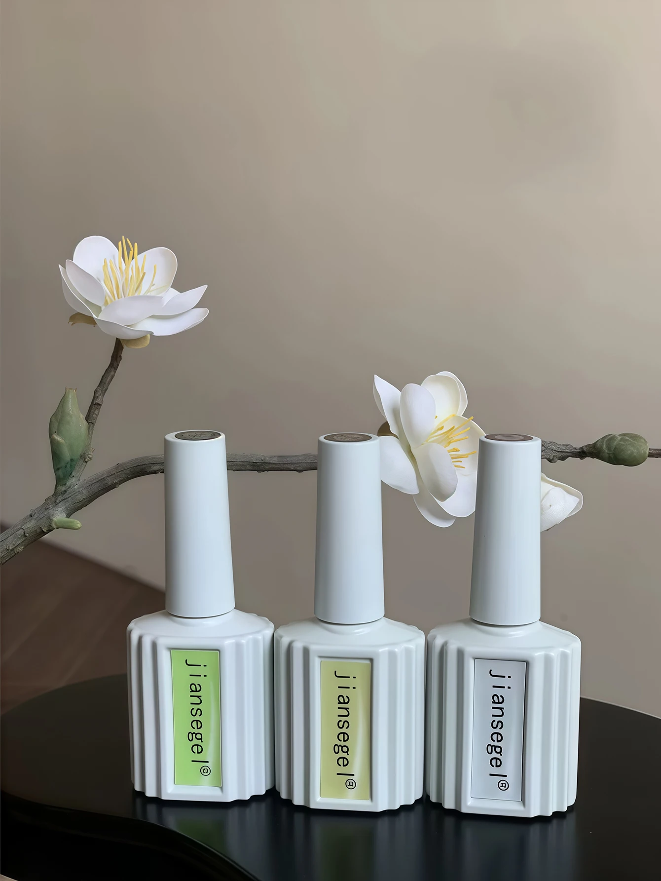 Ensemble de vernis à ongles de couleur unie 56 couleurs 15ml, vernis à ongles gel UV/LED amovible, comprend un nuancier, un ensemble d'art d'ongle d'été pour le bricolage