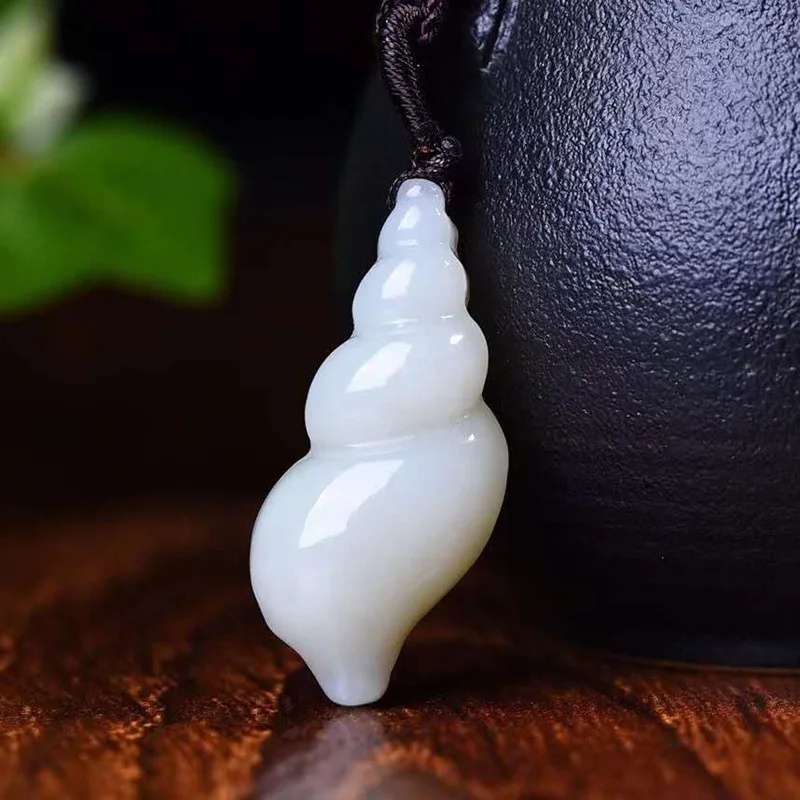 Hotan White Small Conch Men Women, Fashionable And Versatile Jade Pendant