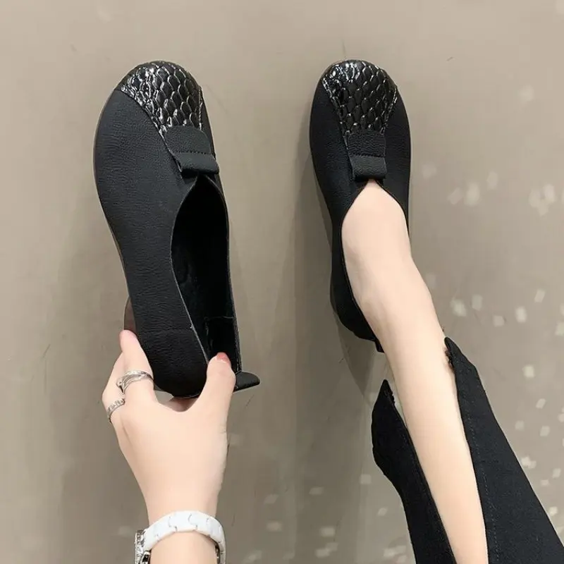 

New Ballet Flats Women Summer Slipon Shoes Woman Loafer Hollow Buckle Orthopedic Shoes Female Mocassim Flats Soft Plus Size 41