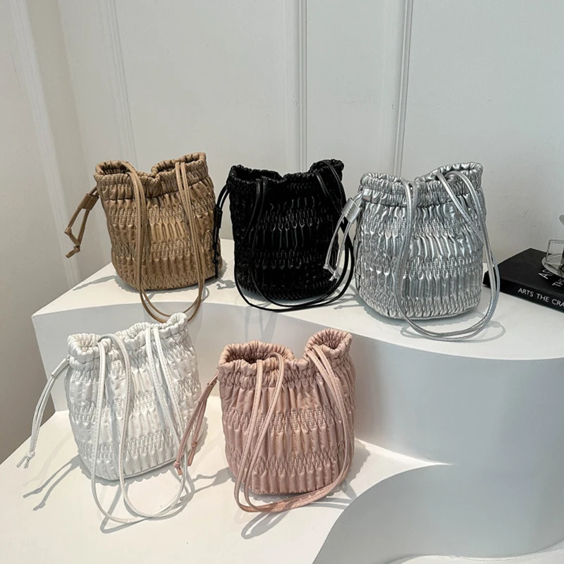 

New Leisure Fashion Solid Color Shoulder -Shoulder Messenger Littering Bag