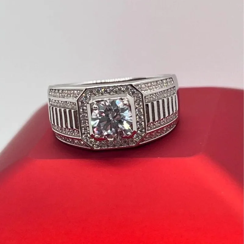 1pc 1Carat The 925 Sterling Silver Synthetic Zircon Rings, Which Are Magnificent, Are Ideal Choices for Gifts.Crafted.