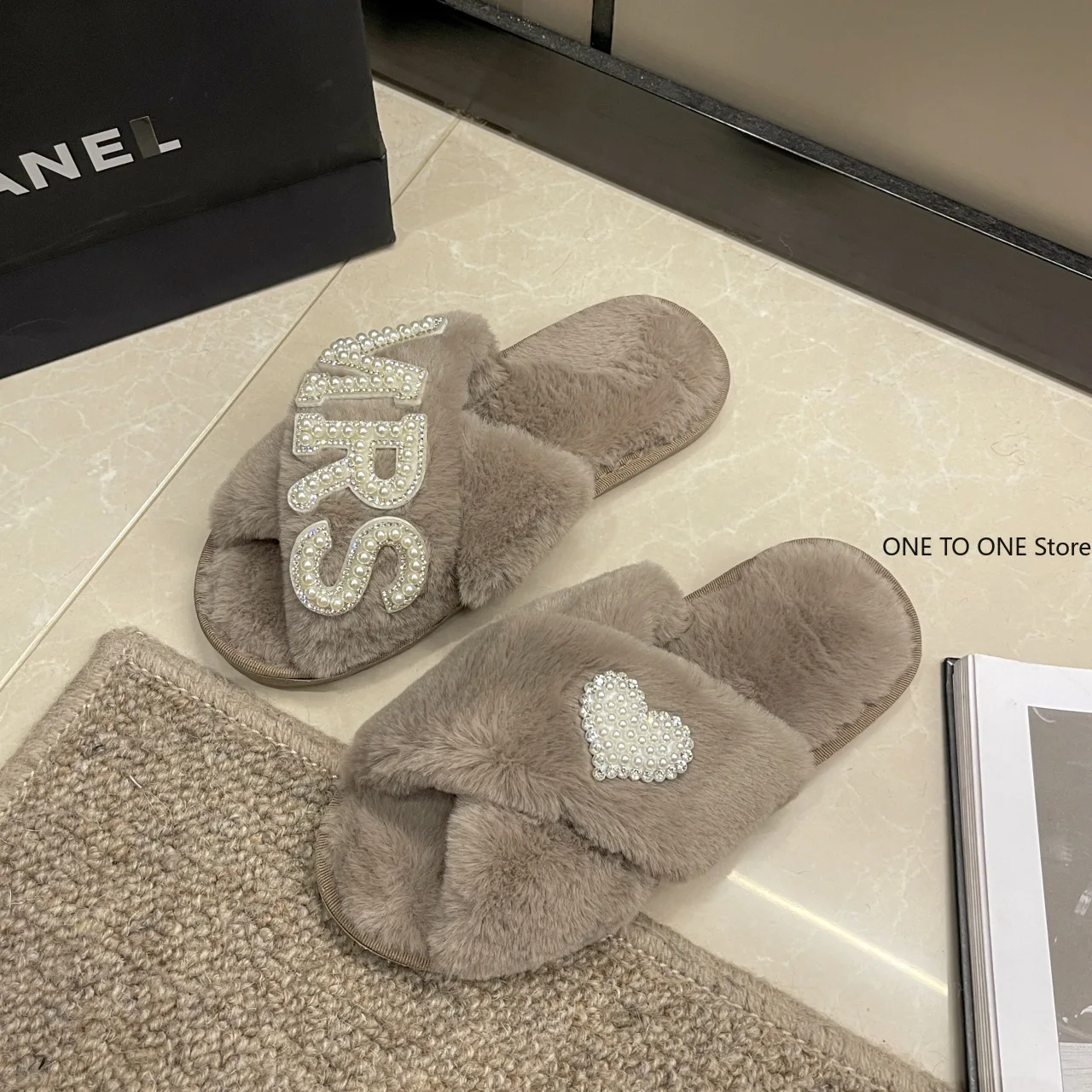 

Bride To Be Fuzzy Soft Slippers for Wedding Bachelorette Party Supplies Bride Letter Slippers Bridal Shower Honeymoon Wholesale