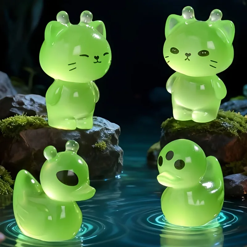 4pcs/Set Mini Green Alien Cat Figure Toy Kawaii Cat Figurine Desktop Model Ornaments Toy Home Decor Car Figurine Christmas Gifts