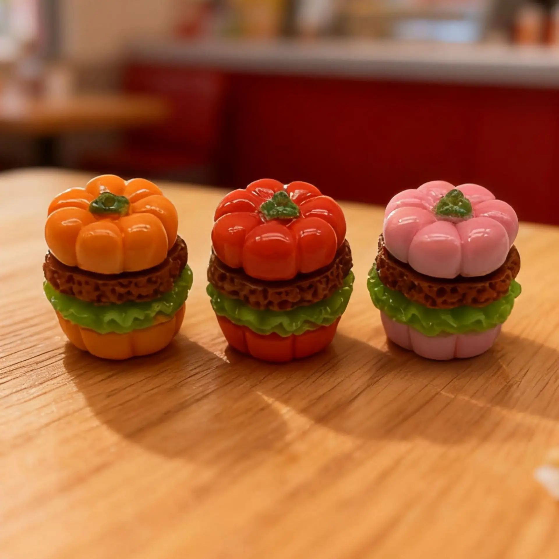 10/100pcs Mini Burger Fast Food Restaurant Resin Miniature Landscape Scene Display Item DIY Keychain Resin Dollhouse