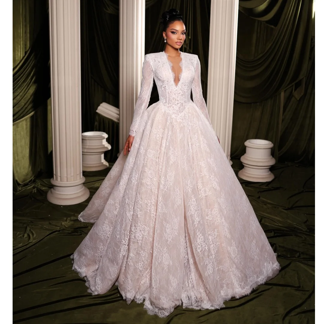 

Ivory Long Sleeves Wedding Dresses Deep V Neck Lace Bridal Gown Exquisite Retro robe de mariée Customized