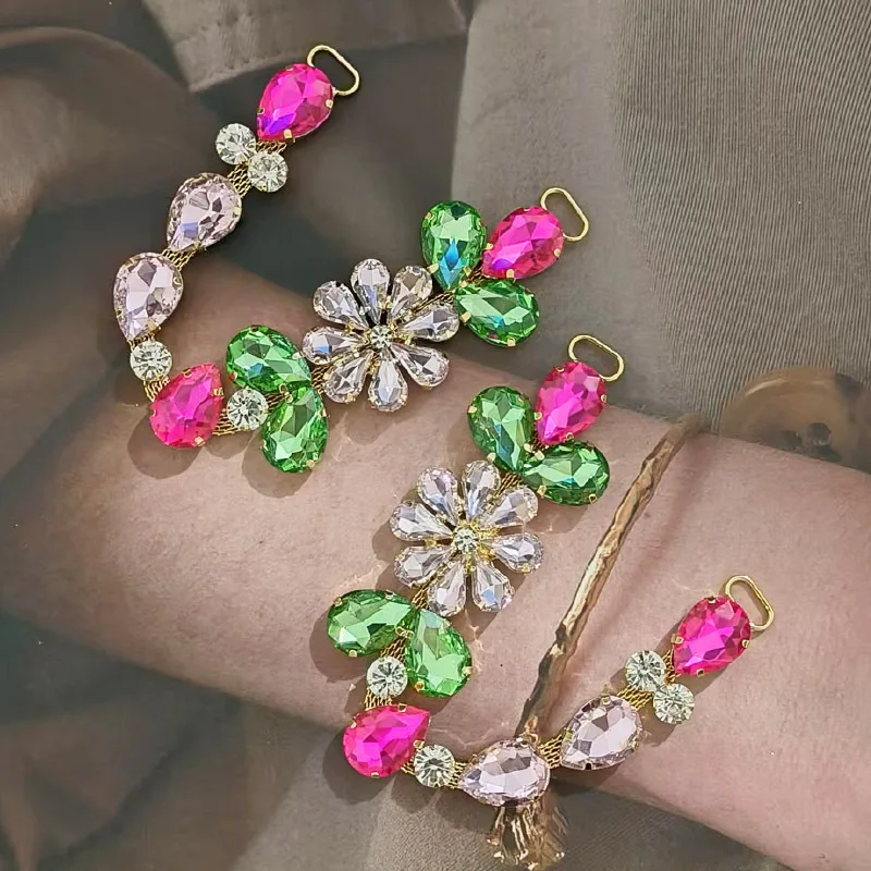 1Pair Multicolour Crystal Flower Rhinestone Shoe Chain Buckle Bikini Flip Flops Connectors Metal Apparel Bags Cap Garment Sewing