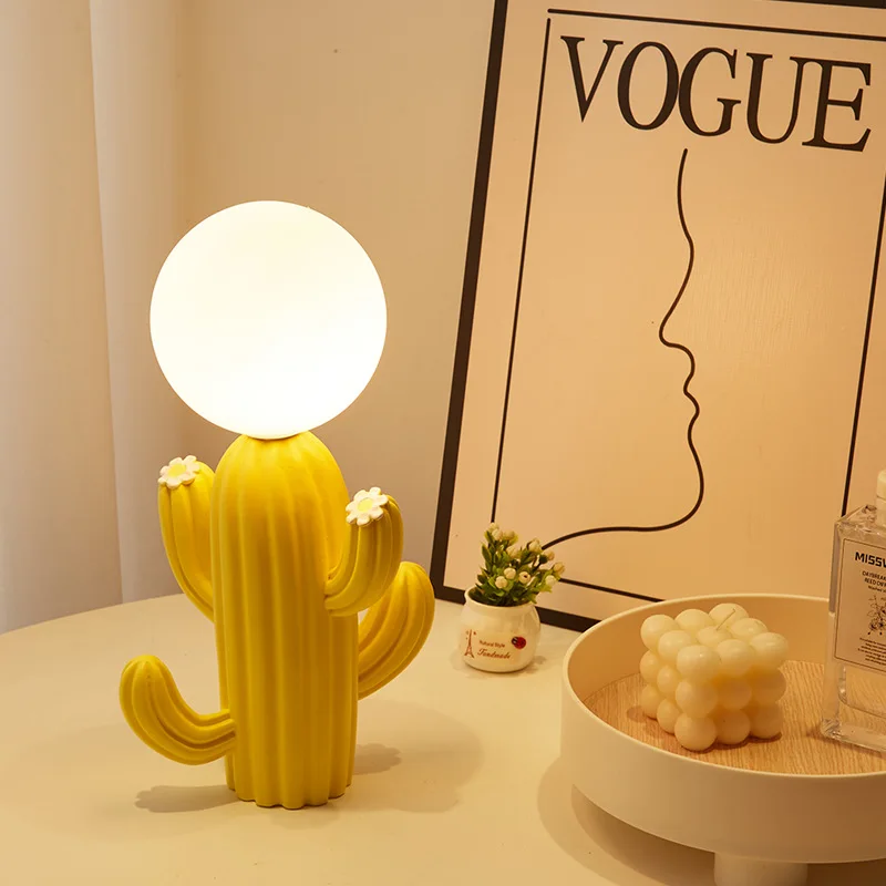 Cartoon Cactus Desk Lamp Originality Children's Room Bedroom Bedlight Decoration Night Light Advanced Atmosphere Birthday Gift