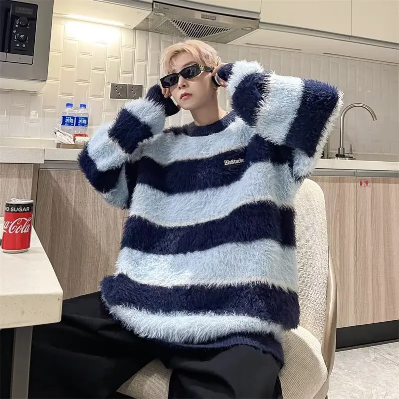 

Свободный вязаный свитер, осень-зима, большие размеры, мужские и женские, из искусственного норкового бархата, удобный дизайн в ленивую полоску, полиэстер F...