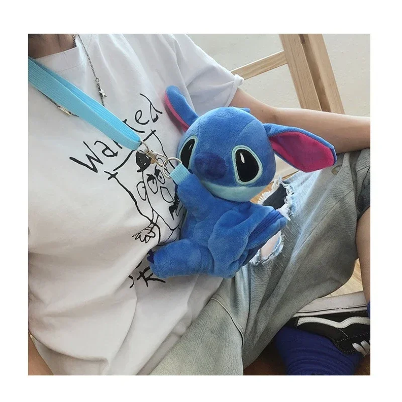 Disney Stitch ตุ๊กตา Plush กระเป๋าเป้สะพายหลังน่ารักการ์ตูนอะนิเมะเหรียญกระเป๋าตุ๊กตาเด็กแฟชั่น Messenger กระเป๋าจี้เด็กวันหยุดของขวัญ