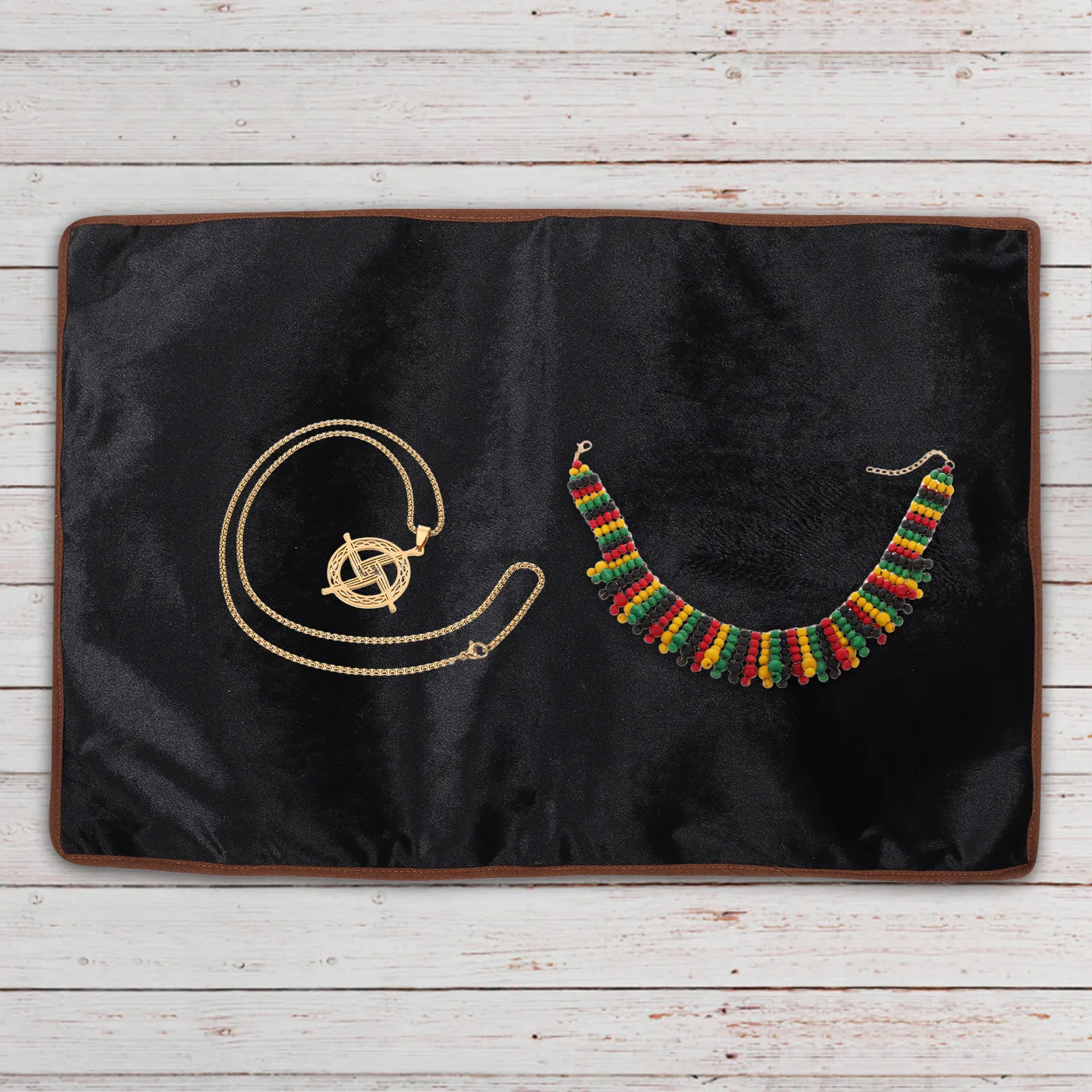 

Double-Sided Soft Jewelry Display Cloth Black for Rings Necklaces Bracelets and Watches Jewelry Tray Base Liner Retail Display