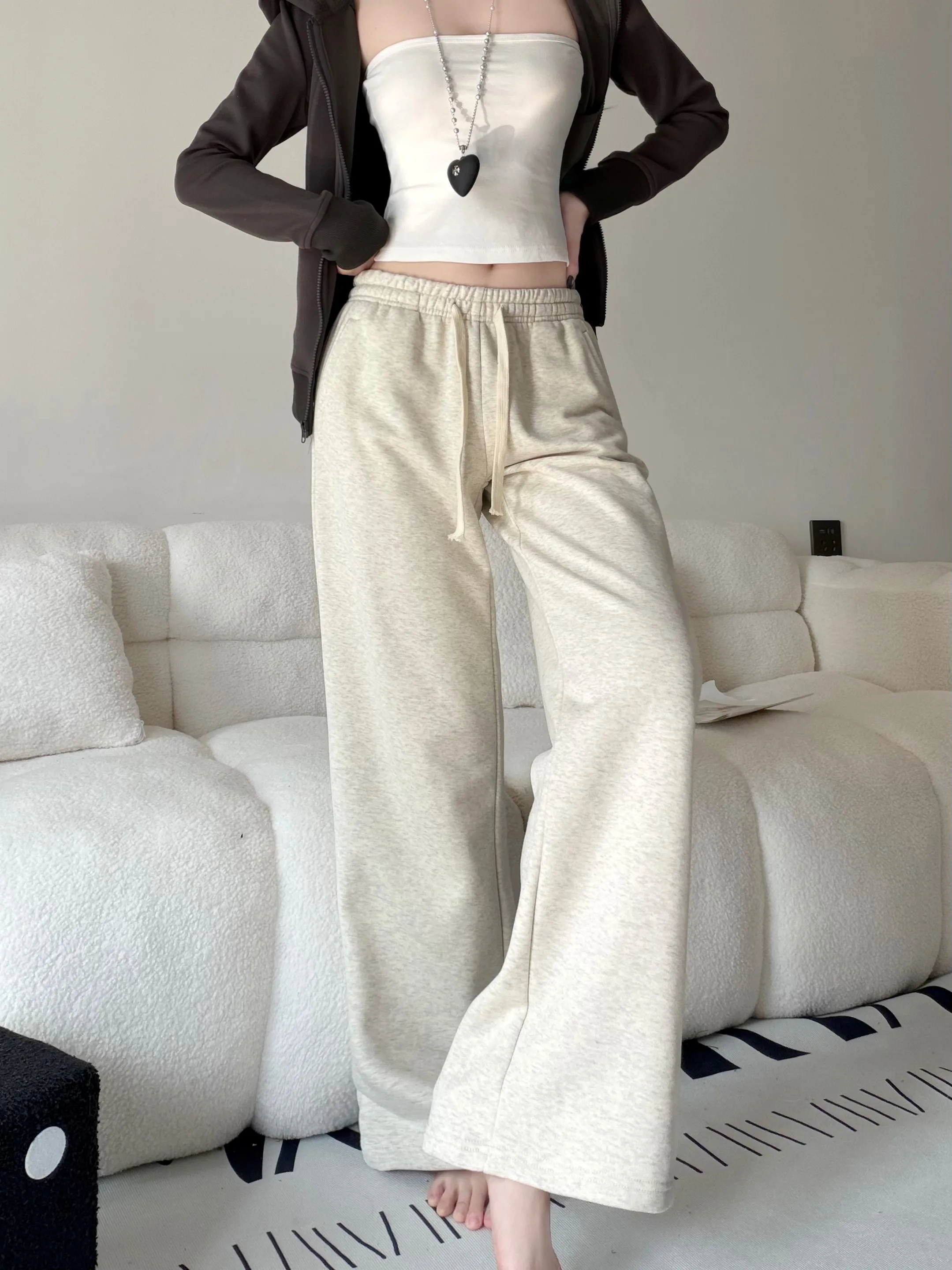 

Американские ретро-спортивные брюки с эластичным поясом и прямым кроем для женщин, весна 2026, новые повседневные универсальные длинные брюки