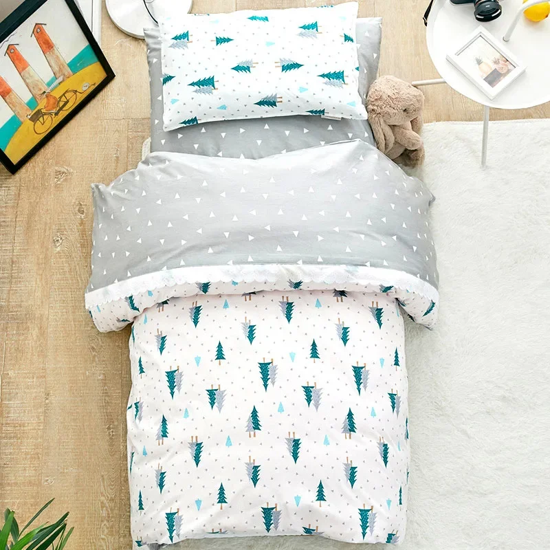 

3Pcs 100% Cotton Crib Bed Linen Kit Cartoon Baby Bedding Set Includes Pillowcase Bed Sheet Duvet Cover Without Filler