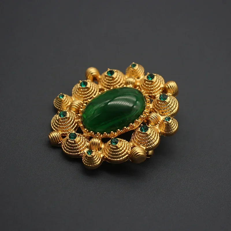 Medieval Niche Cloud Pattern Jelly Glass Set Emerald Vintage Accessories Brooch