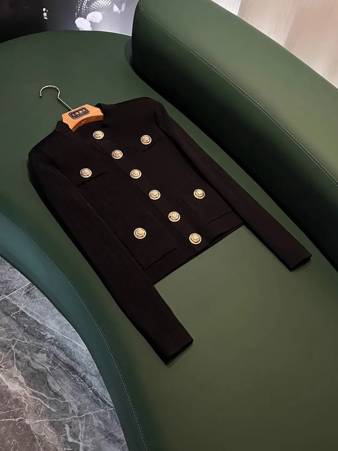 

Knitted Open Cardigan Coat Single Row Button Long Sve Padded oulder round Ne Double ket Autumn 2025 Faion Sle