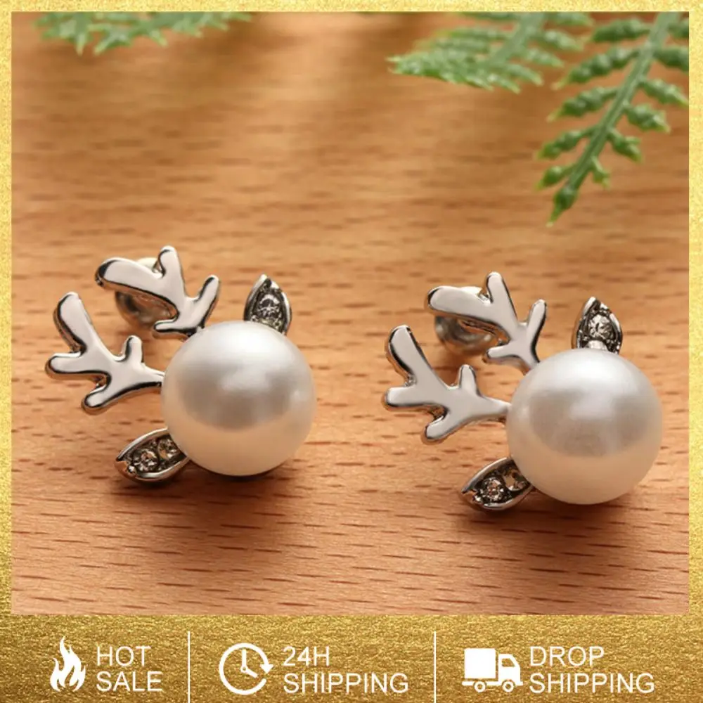 2/1 Pair Elegant Christmas Reindeer Ear Stud Fashion Metal Pearl Desinged Deer Earrings Ear Stud Women Girls' Jewelry Wholeasale